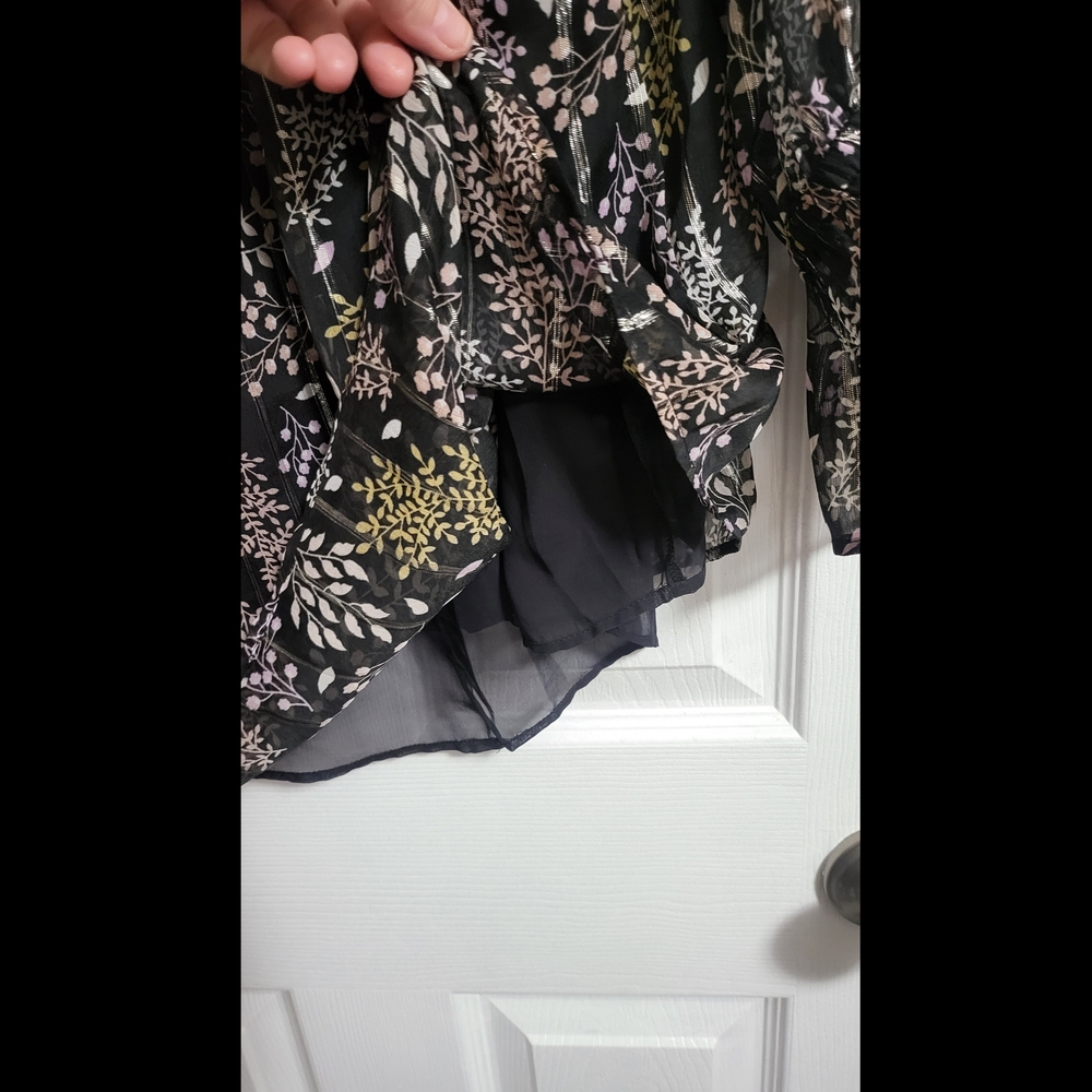 🌿Loft Black Metallic Leaf Print Off-Shoulder Top, Women's Medium - Picture 7 of 13